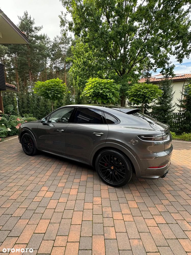 Porsche Cayenne - 22