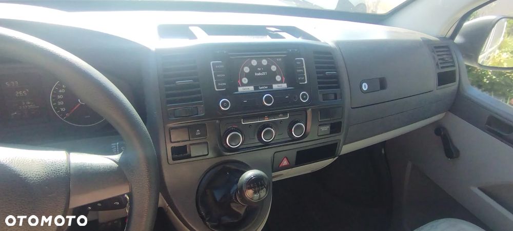 Volkswagen T5 - 11