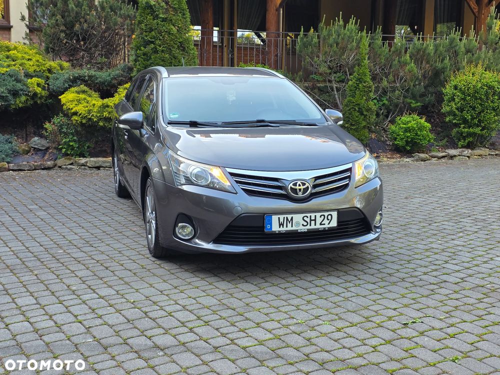 Toyota Avensis 2.0 D-4D Edition - 22