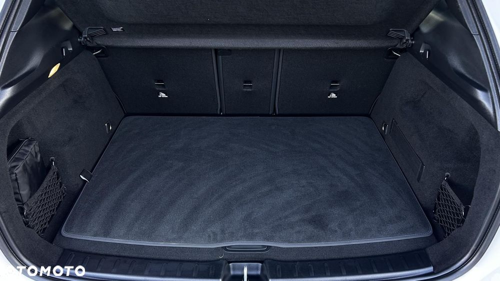 Mercedes-Benz GLA 200 AMG Line - 29