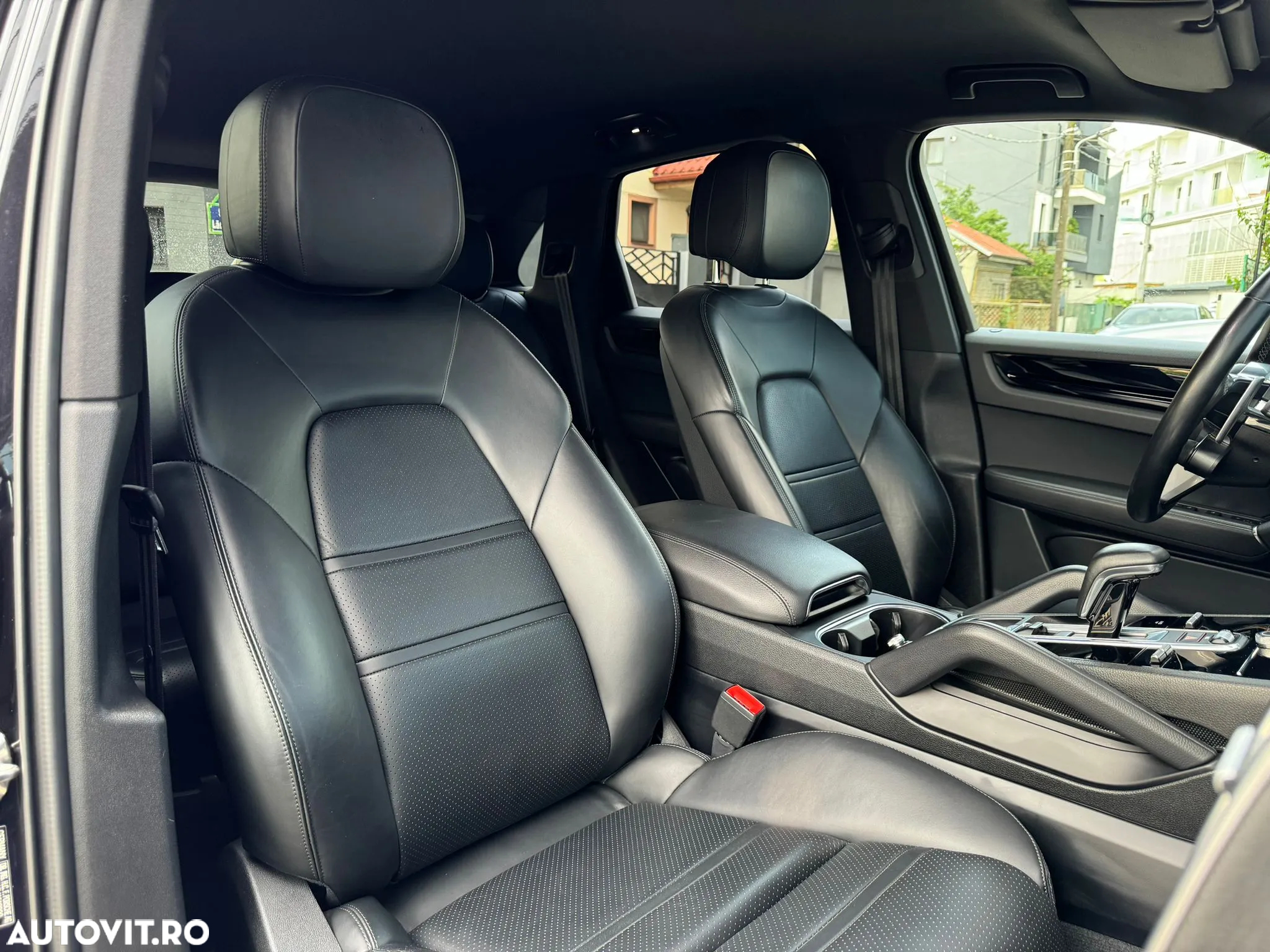 Porsche Cayenne S - 20