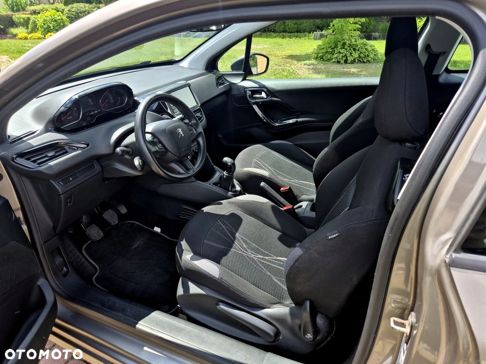Peugeot 208 95 VTI Active - 11