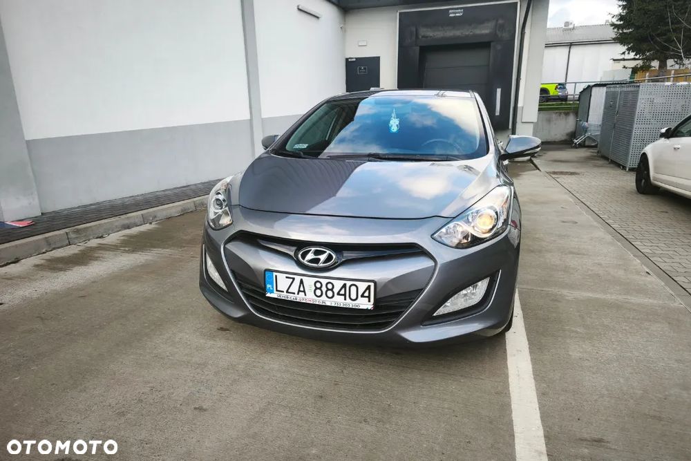 Hyundai i30 1.6 CRDi Comfort EU5 - 4