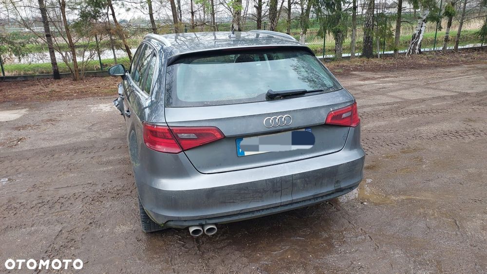 Audi A3 Sportback 2.0 TDI (clean diesel) quattro Ambition - 2