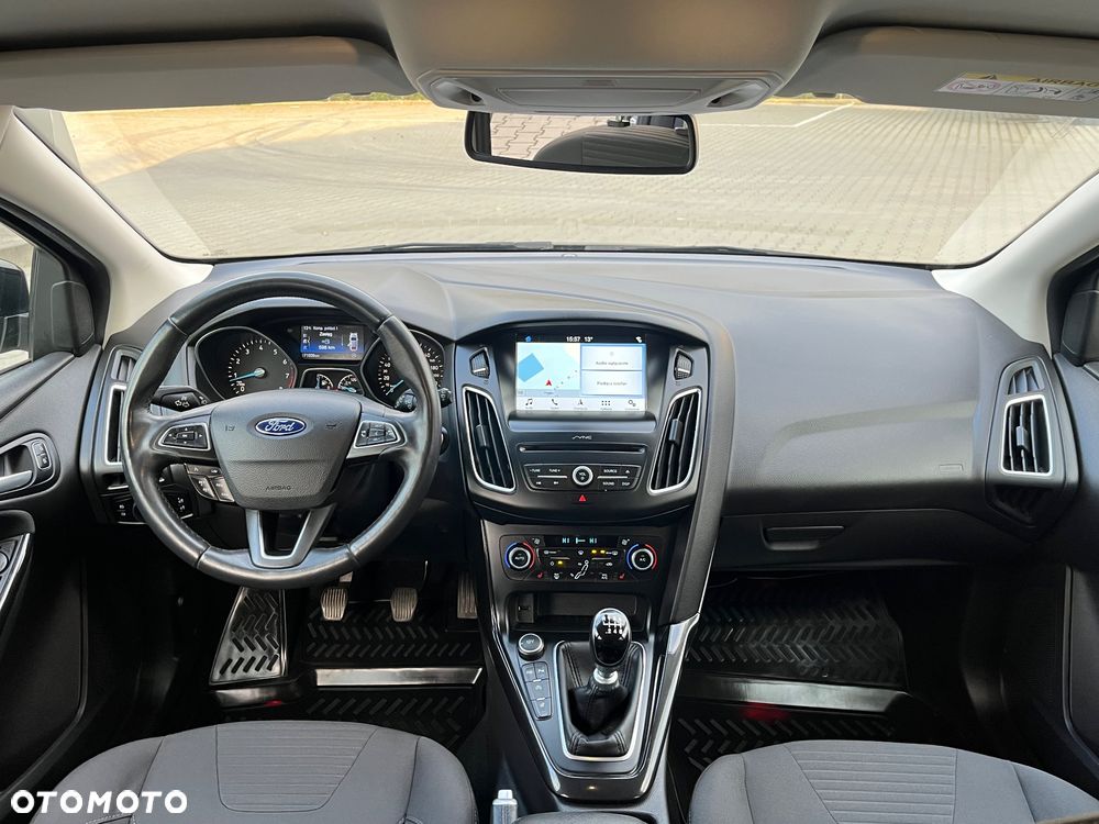 Ford Focus 1.0 EcoBoost Titanium - 22