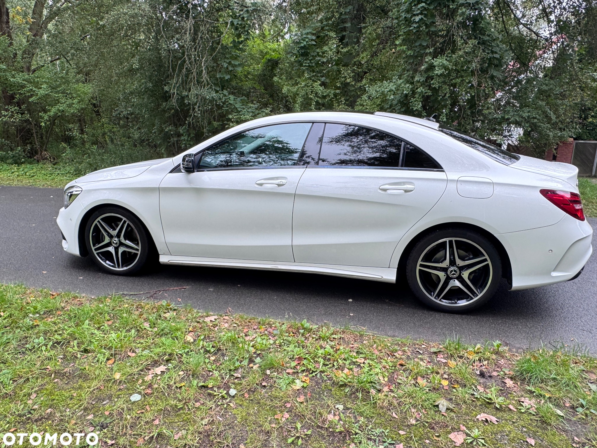 Mercedes-Benz CLA 220 4-Matic - 5
