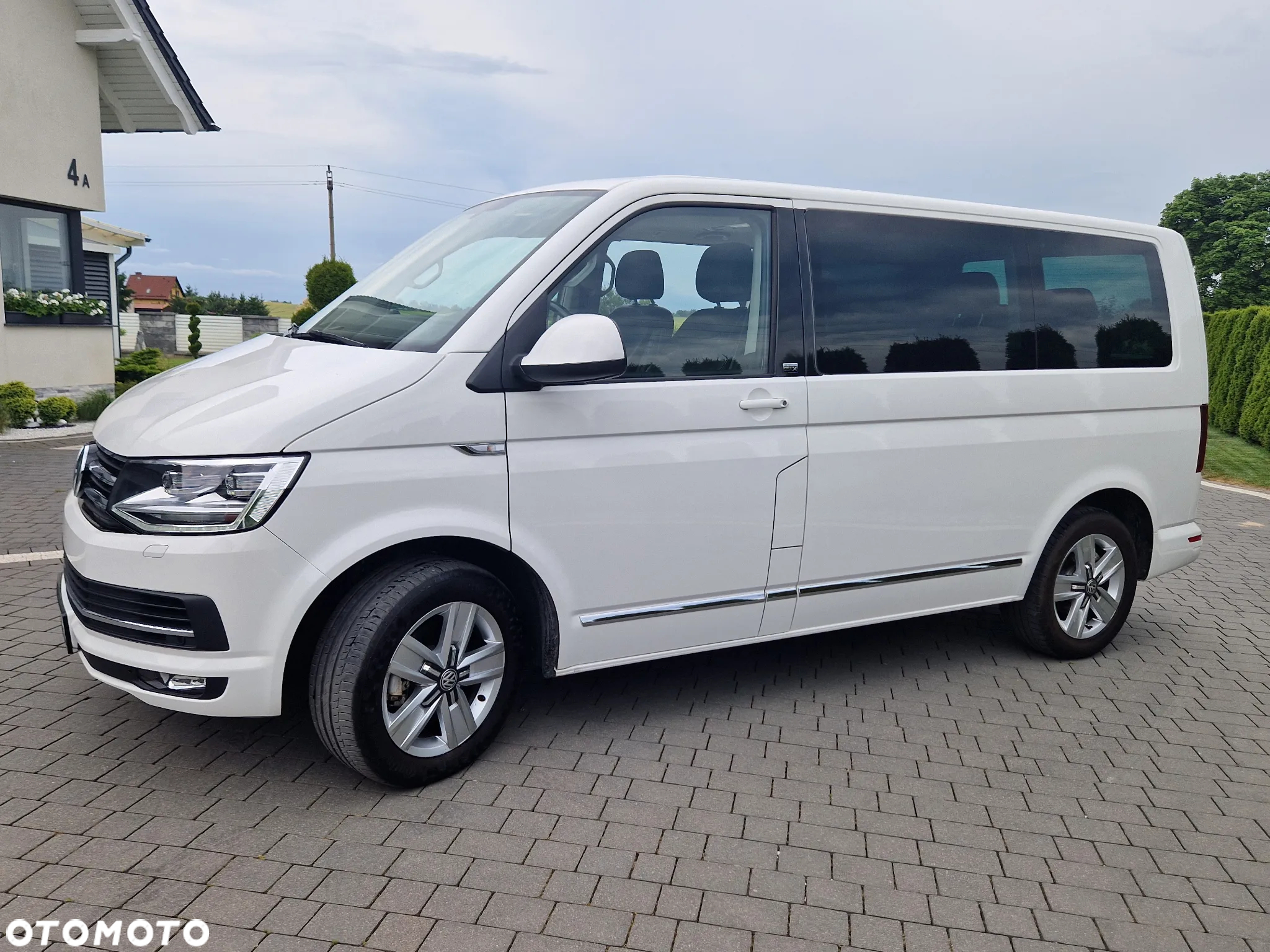 Volkswagen Multivan 2.0 TDI L1 Highline - 2