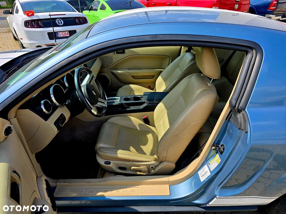Ford Mustang 4.0 V6 Premium - 11