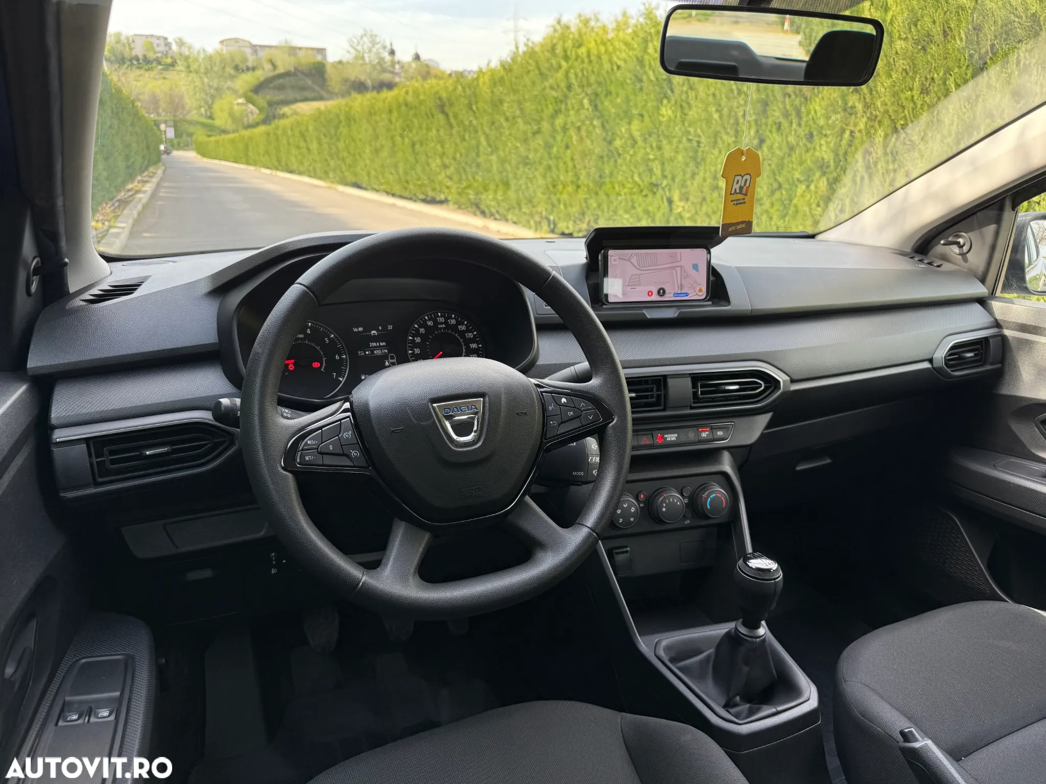 Dacia Logan TCe 90 Essential - 9