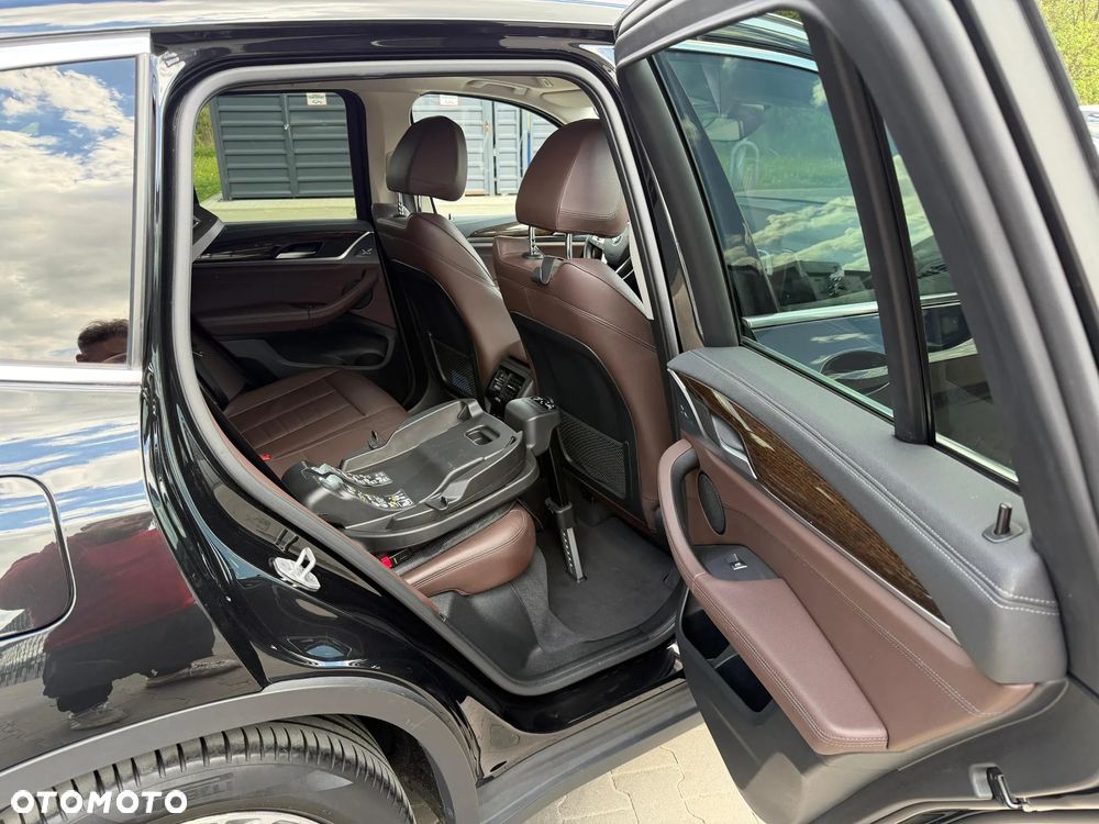 BMW X3 xDrive30d Luxury Line - 15