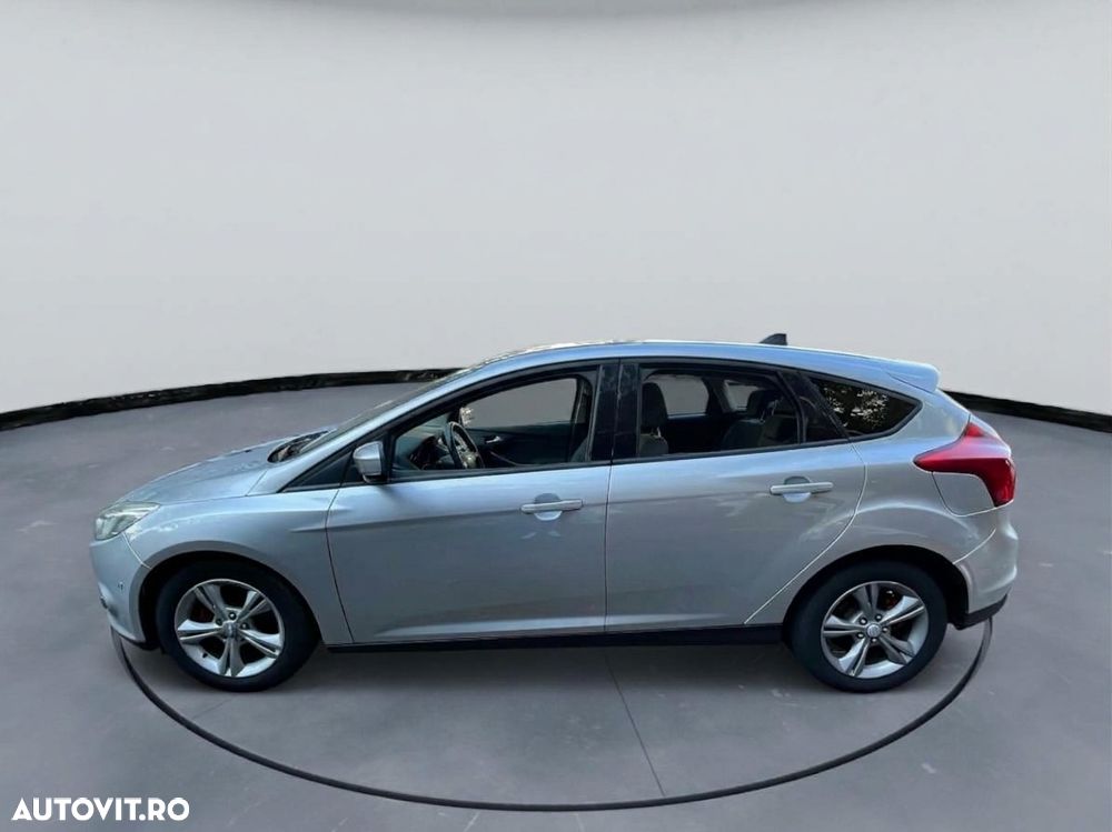 FORD Focus 2014 — imagine 6
