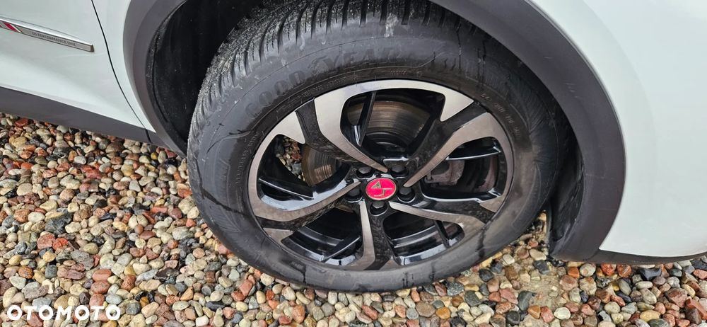 DS Automobiles DS 7 Crossback - 12