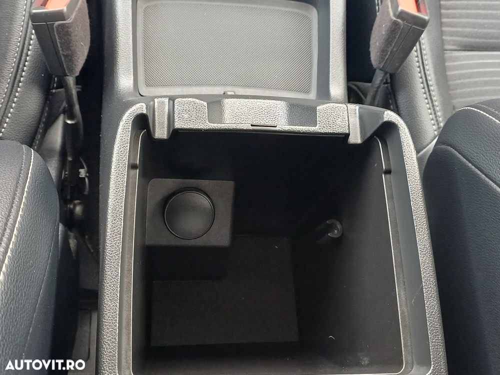 Ford Kuga 2.5 Duratec PHEV Titanium X - 27