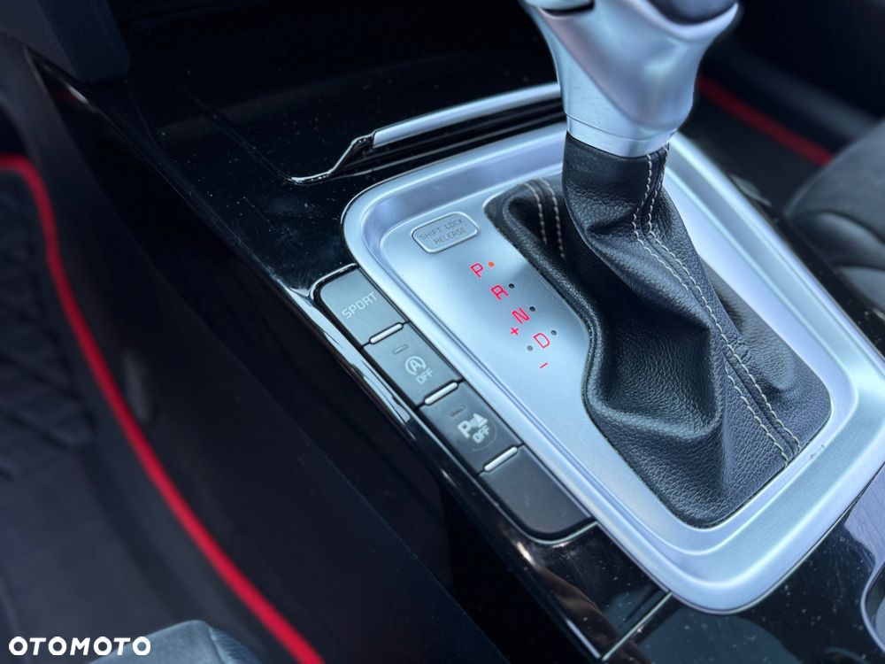 Kia ProCeed 1.4 T-GDI DCT7 OPF GT LINE - 30