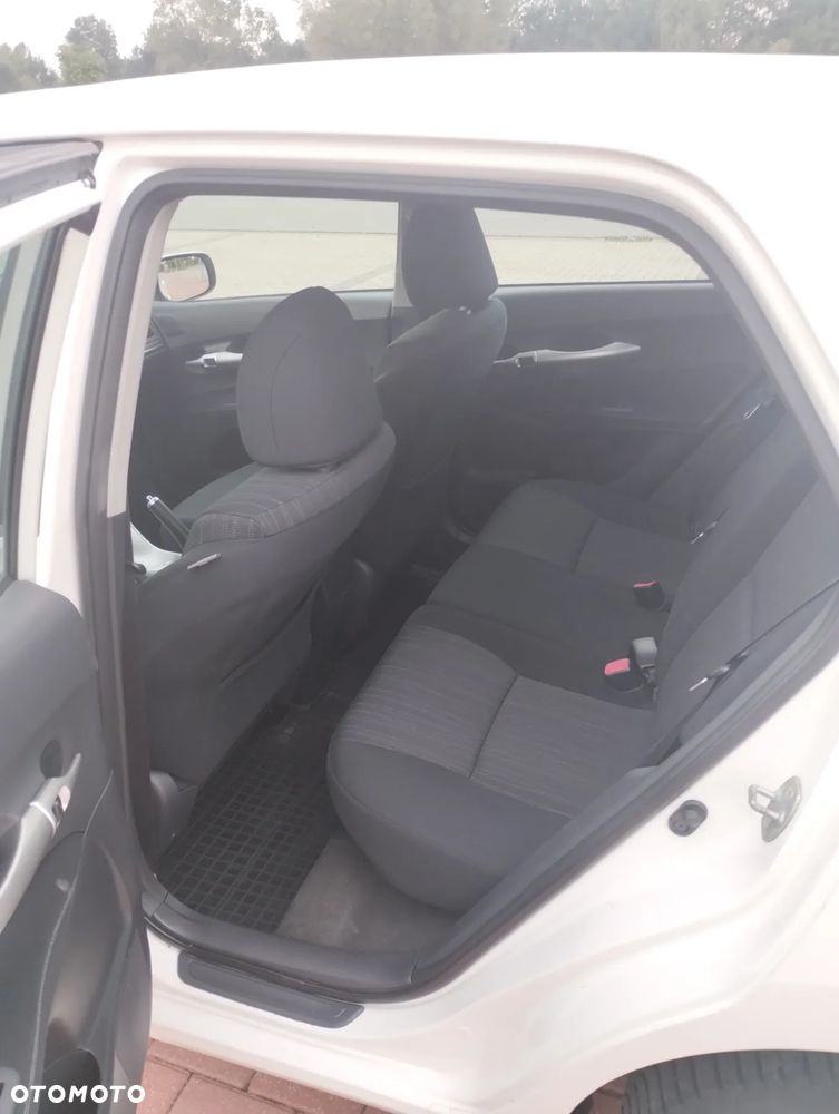 Toyota Auris 2.0 D-4D Premium - 14