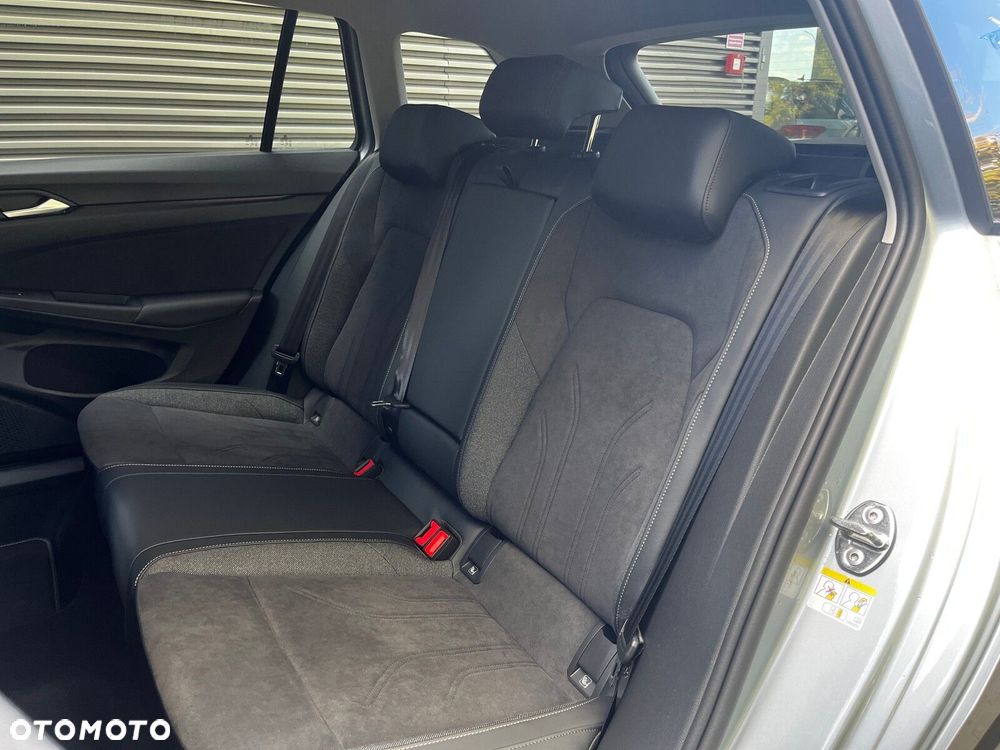 Volkswagen Golf - 15