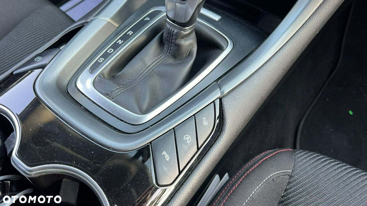 Ford Mondeo - 8