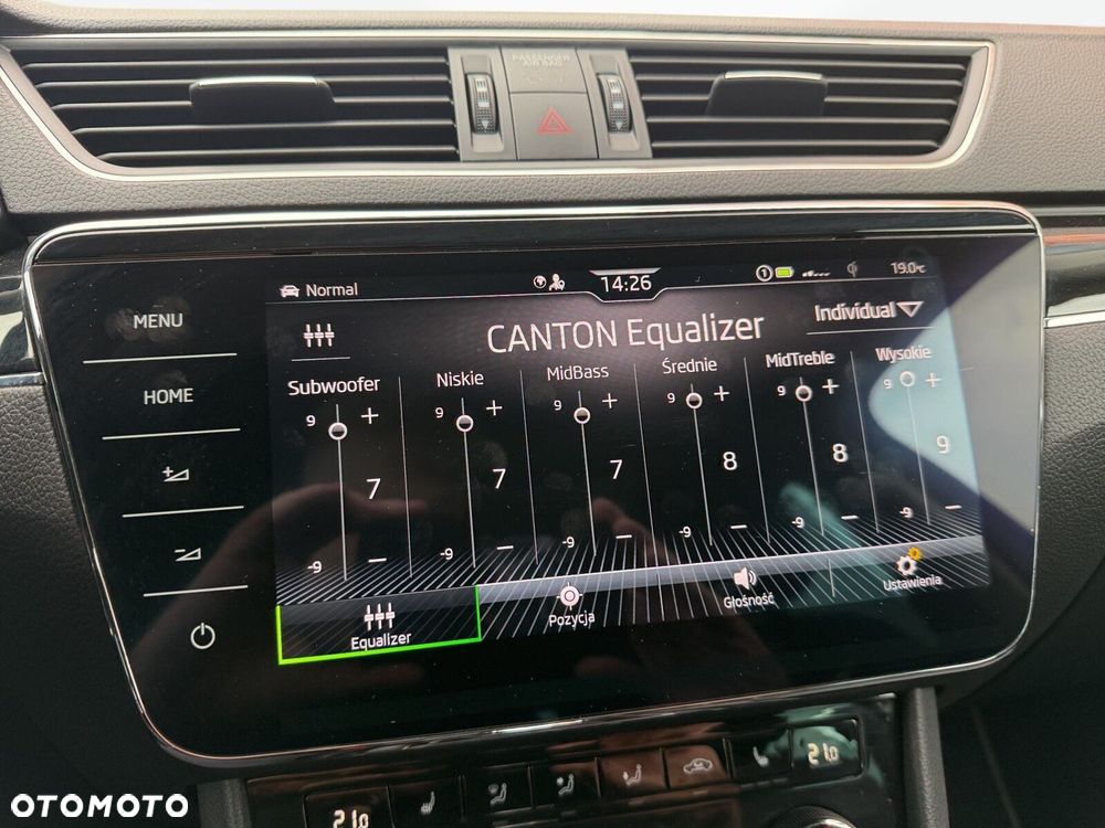 Skoda Superb 2.0 TDI SCR L&K DSG - 32
