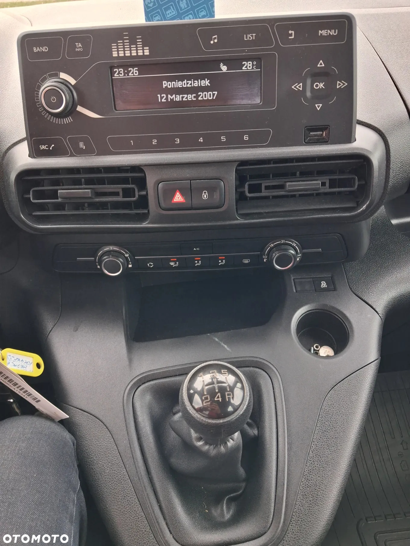 Toyota Proace City 1.5 D-4D Long 2,3t Active (bryg.) - 9