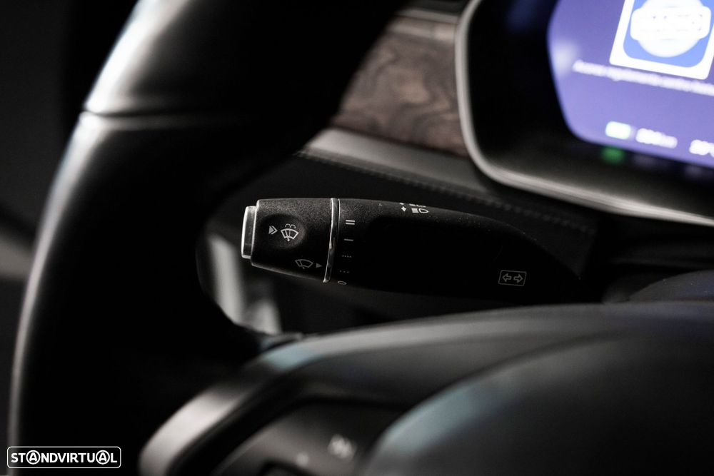 Tesla Model X Long Range - 23