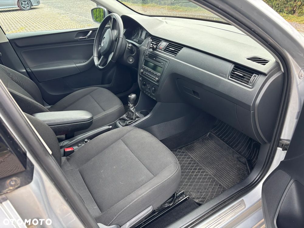 Skoda RAPID 1.2 TSI Ambition - 10