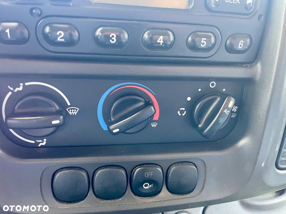 Ford Transit - 18