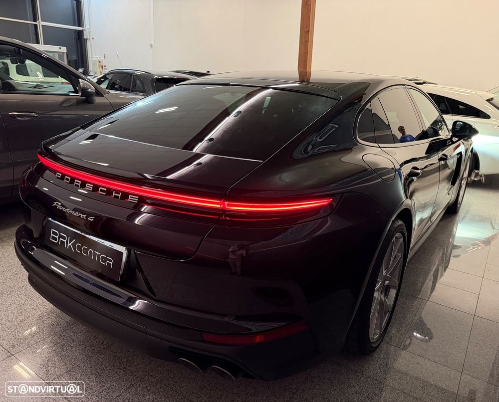 Porsche Panamera 4 E-Hybrid - 3