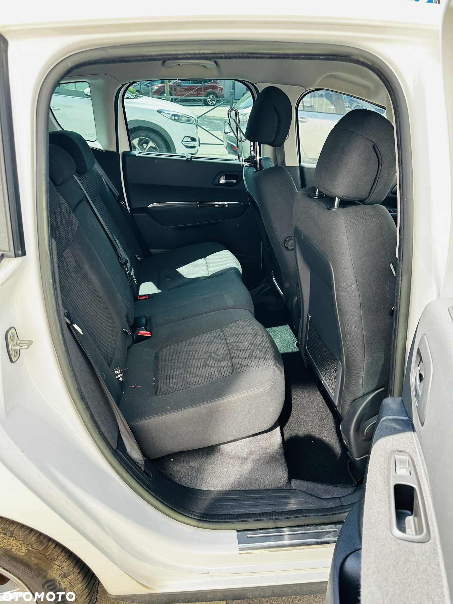 Peugeot 3008 - 8