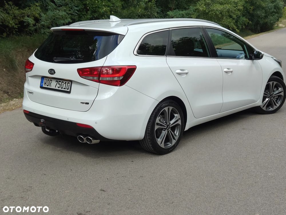 Kia Ceed - 23