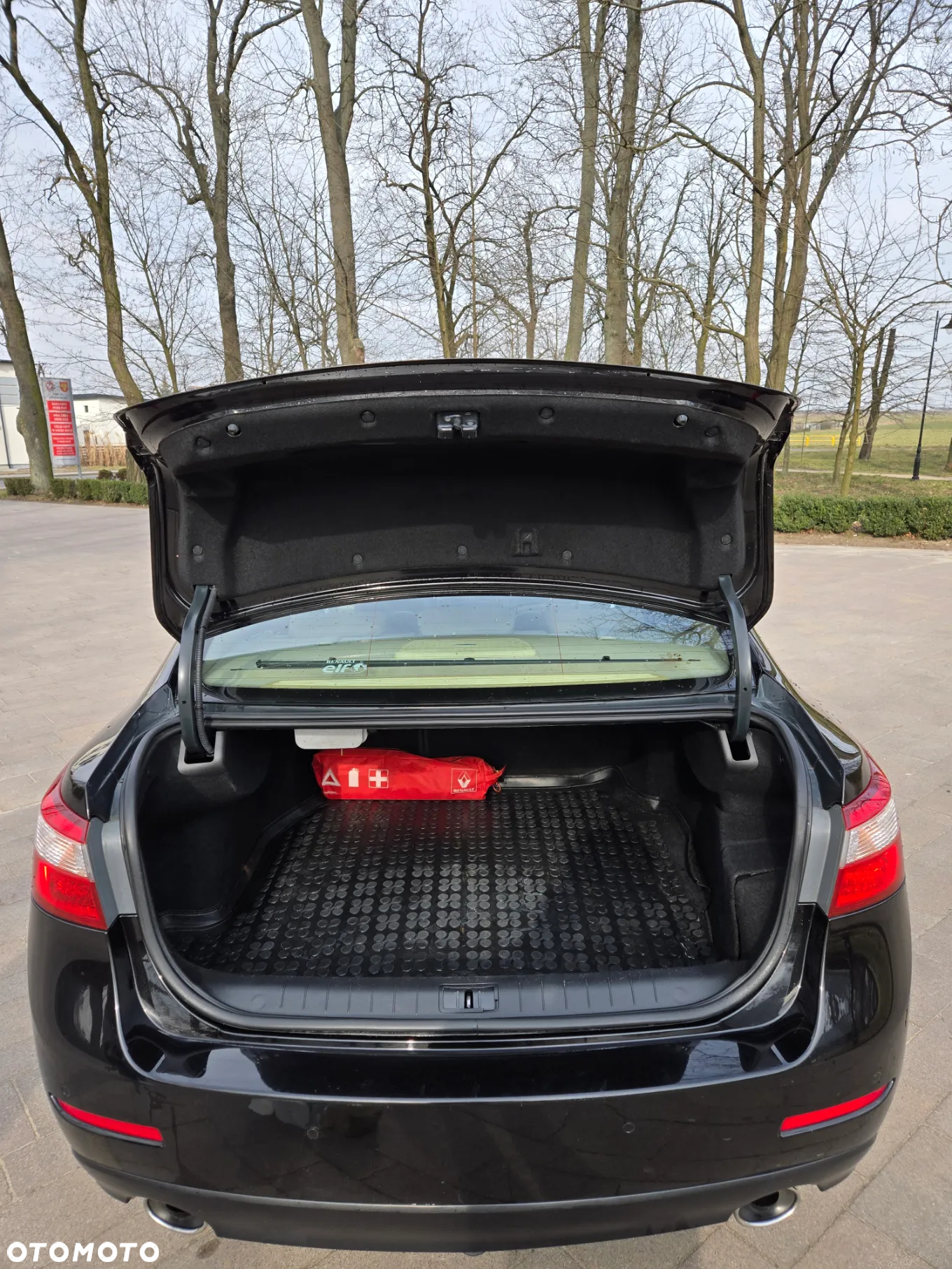 Renault Latitude 3.0 V6 dCi Initiale - 10