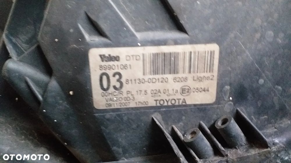 Lampa lewy prawy przód tył Toyota Yaris II 5D - 9