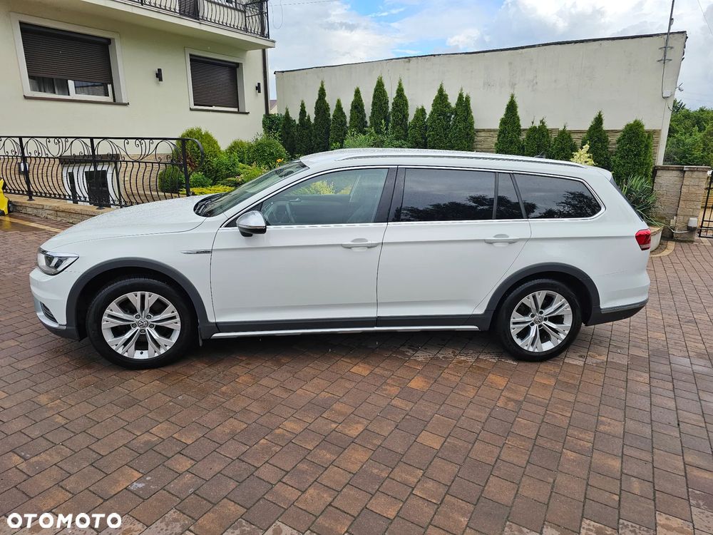 Volkswagen Passat 2.0 TDI BMT 4Mot Highline DSG - 3
