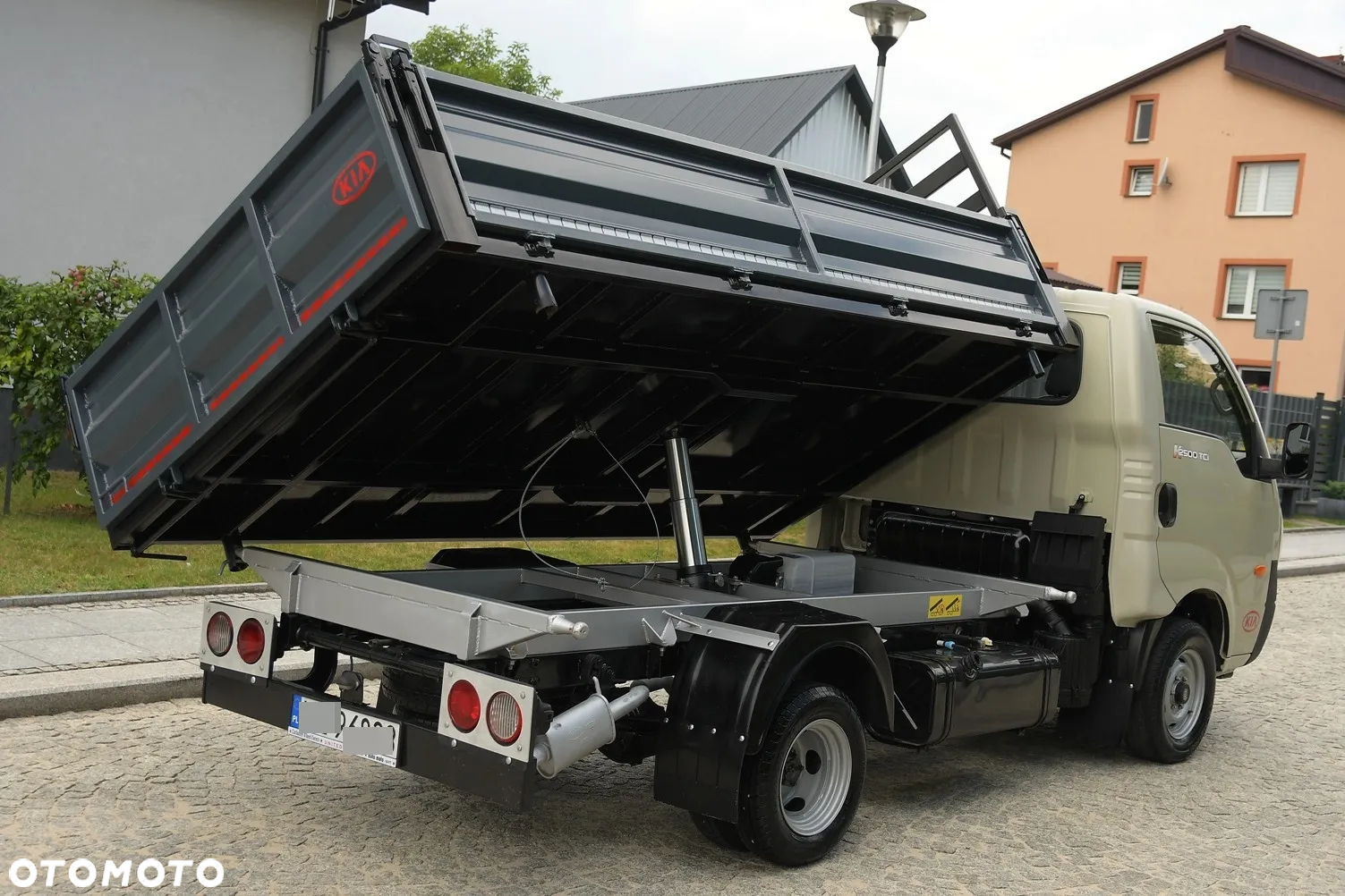 Kia K2500/ WYWROTKA 3-STRONNA/KOŁA BLIŹNIACZE/ 2.5 TCI 90 KM - 25