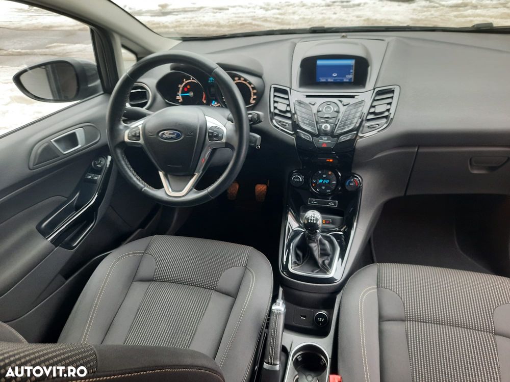 Ford Fiesta 1.0 EcoBoost Start-Stop Titanium - 5
