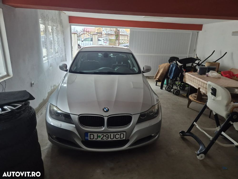 BMW Seria 3 318d - 4