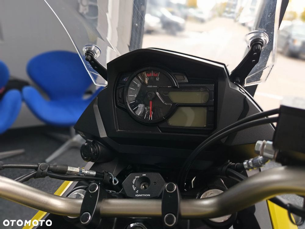 Suzuki V-STROM - 6