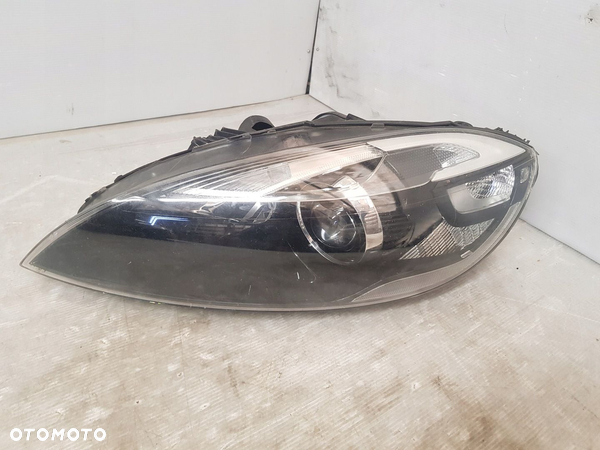 LAMPA LEWY PRZÓD PRZEDNIA VOLVO V40 II XENON UK 31420009