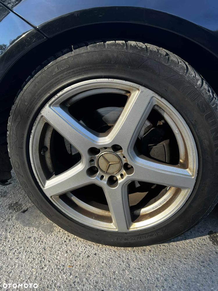 Mercedes-Benz Klasa C 220 CDI BlueEff 4-Matic Avantgarde - 13