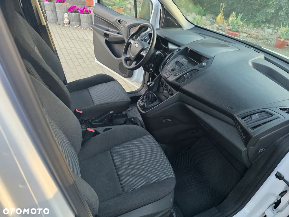 Ford Transit Connect - 8