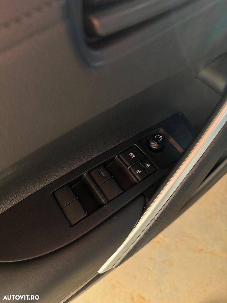 Toyota Corolla Cross - 5