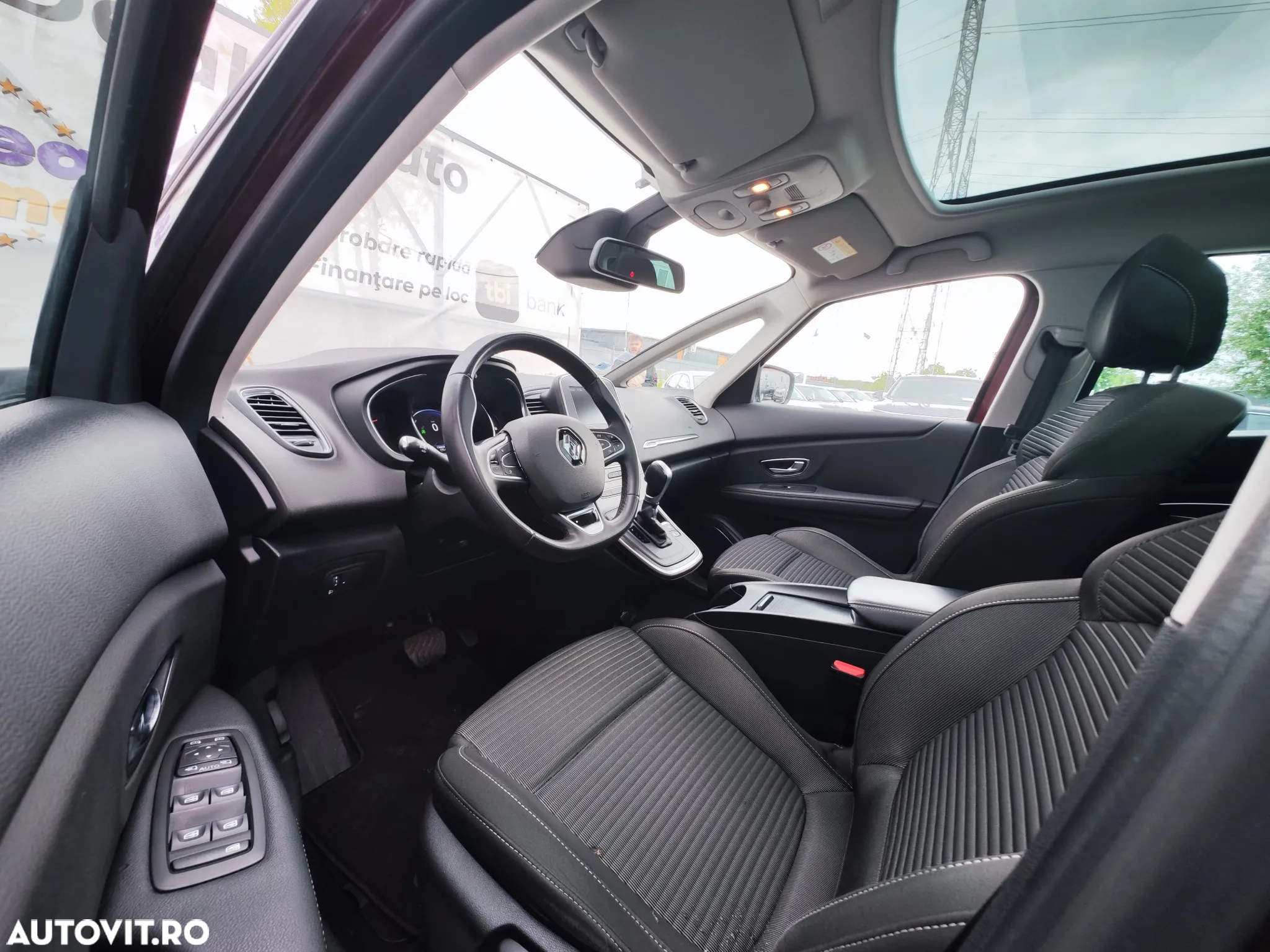 Renault Scenic BLUE dCi 120 EDC BUSINESS EDITION - 9