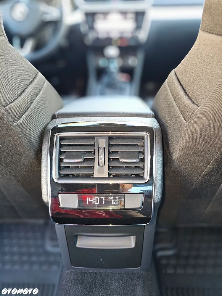 Skoda Superb 1.5 TSI Ambition - 32