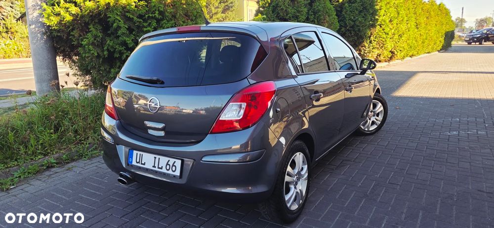 Opel Corsa 1.4 16V Edition - 12