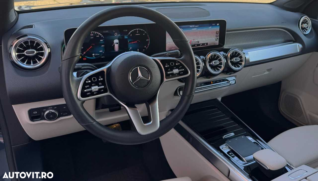Mercedes-Benz GLB - 22