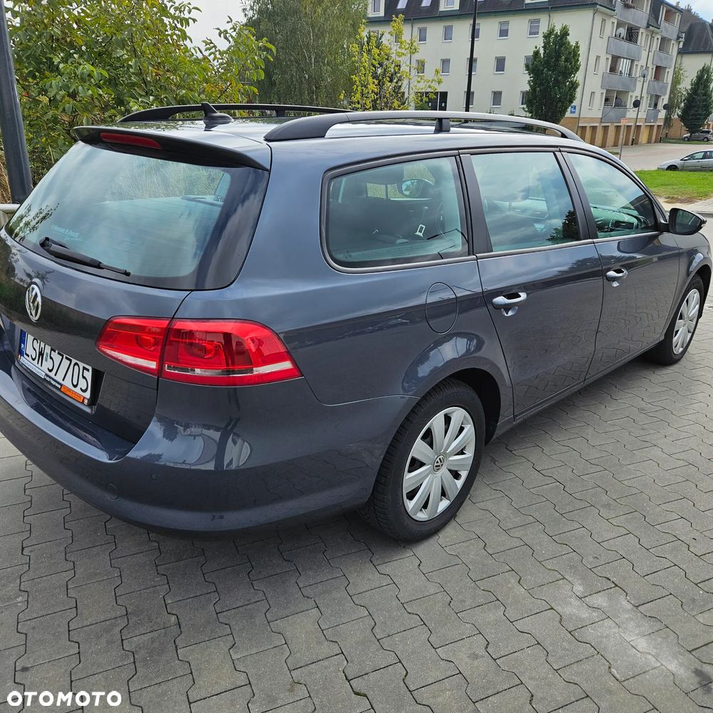 Volkswagen Passat 1.6 TDI Comfortline - 4