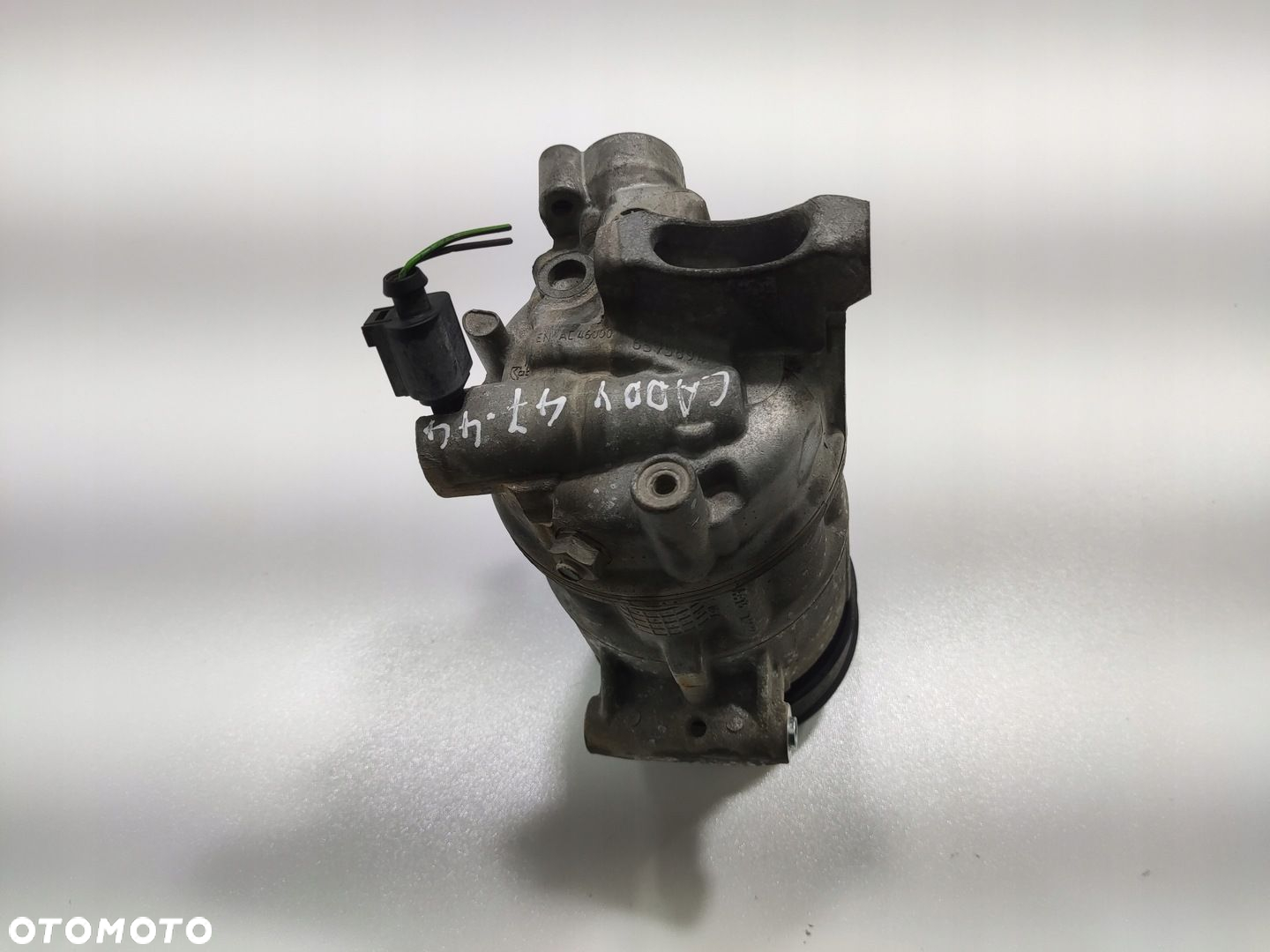 SPRĘŻARKA KLIMATYZACJI VW CADDY III IV 2K5 2.0 TDI 2015-19 LIFT 5Q0820803J - 4