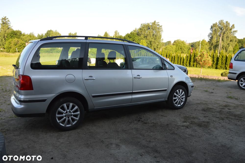 Volkswagen Sharan 2.0 TDI Sportline - 11