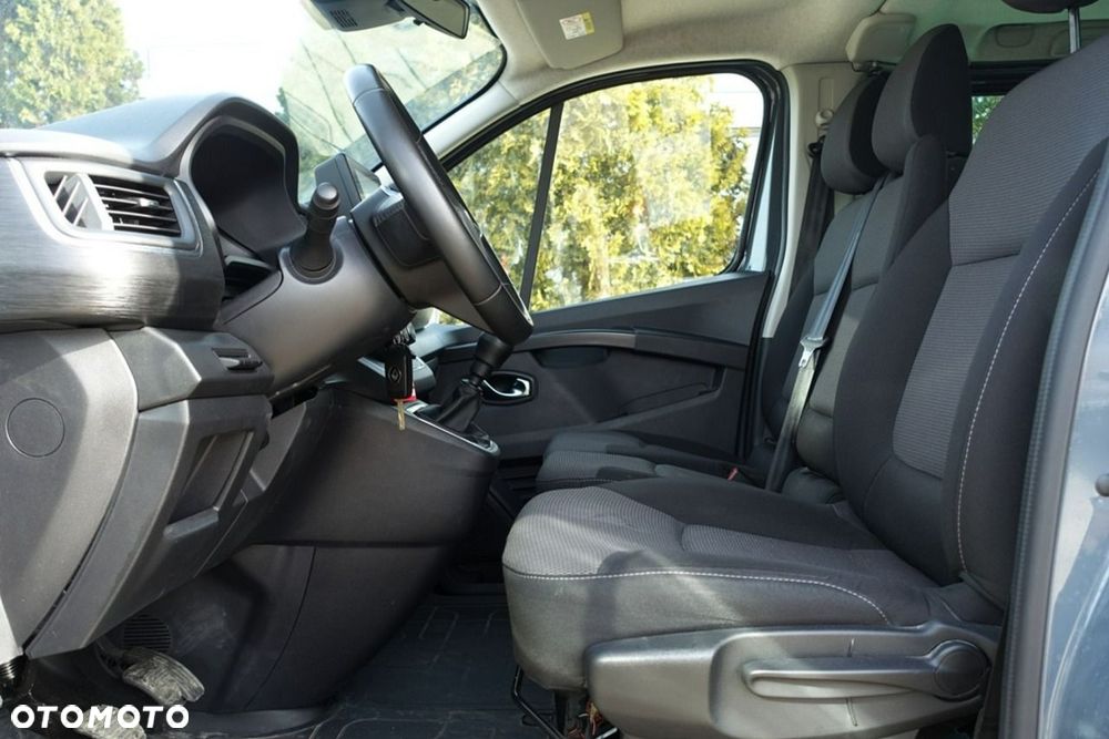 Renault Trafic Grand 2.0 dCi Escapade - 11