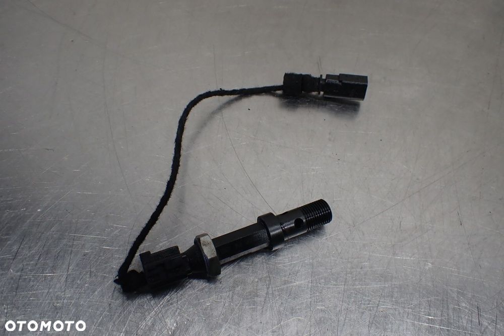 CZUJNIK CIŚNIENIA OLEJU VOLKSWAGEN TOUAREG 5.0TDI 07Z145794 - 1