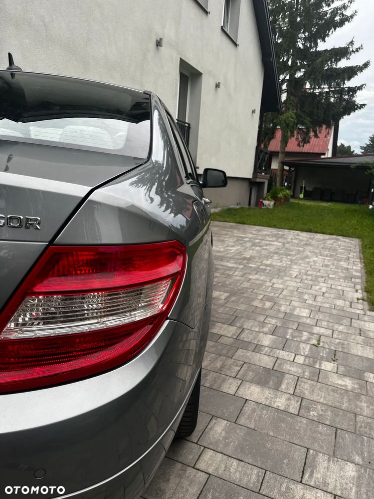 Mercedes-Benz Klasa C 180 Kompressor Classic - 11